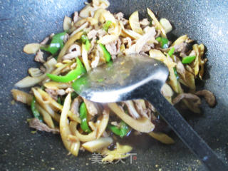 Stir-fried Leishan with Green Pepper Shredded Pork recipe