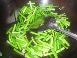 Vegetarian Stir-fried Garlic Sprouts recipe