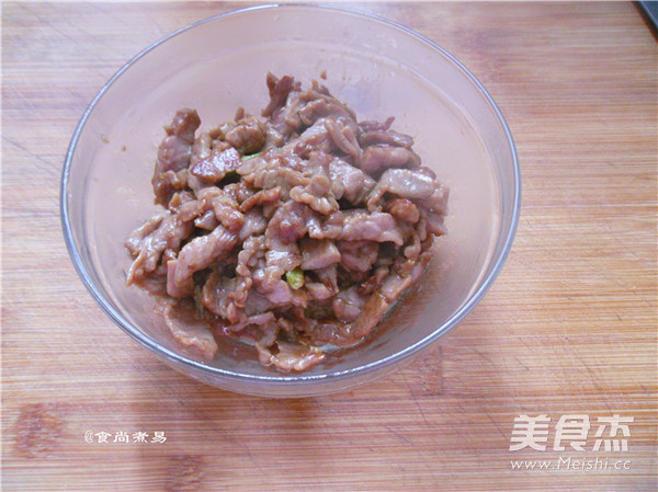 Stir-fried Hor Fun with Soy Sauce recipe