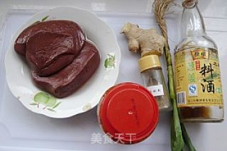 Stir-fried Duck Blood with Green Garlic recipe