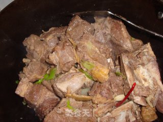 Steak with Potatoes and Radish recipe