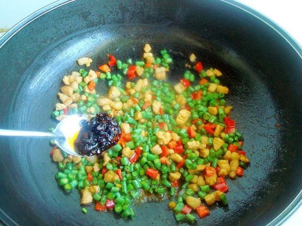 Cowpea Minced Meat Rice Bowl recipe