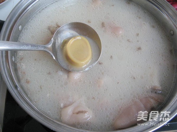 Trotter and Mushroom Soup Hot Pot recipe