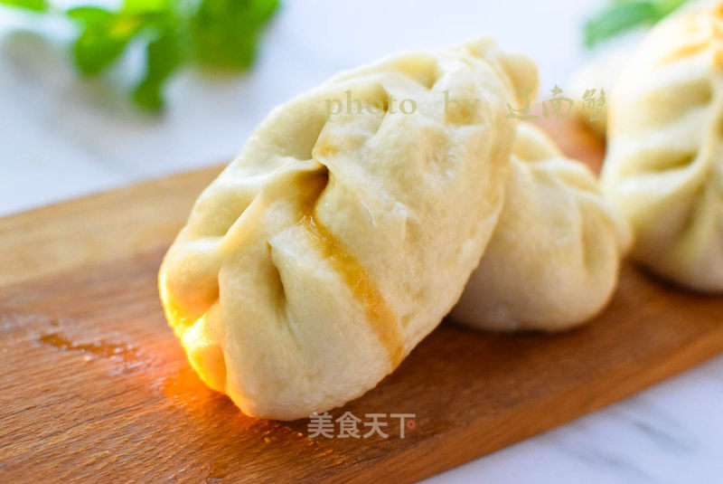 Sophora Japonica Pork Buns recipe