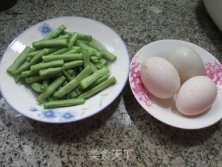 Braised Duck Eggs with Plum Beans recipe