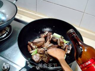 [anhui Cuisine]-"wuhu Sweet and Sour Spare Ribs" recipe