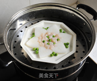 Good Choi Tou Soup, A Must-have Dish at The Dinner Table in The New Year [spring Radish and Shellfish Soup] recipe