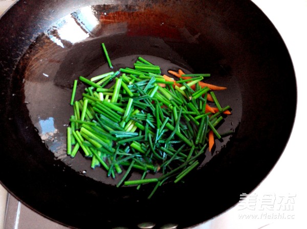 Fried Leek Moss with Bedding recipe