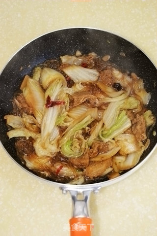 [cabbage and Meat Residue Stewed Vermicelli]—the Warmest and Most Fat-fat Dish in Winter recipe