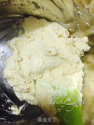 Pineapple Cake (with Super Simple Way to Wrap Pineapple Cake) recipe