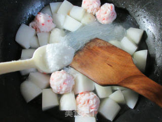 Vermicelli Shrimp Ball Boiled Radish recipe