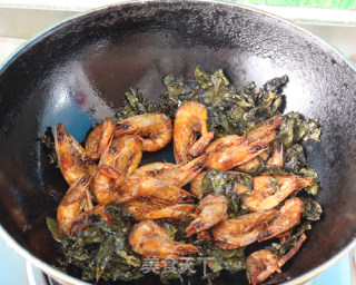 Stir-fried Shrimp with Tea Flavor recipe