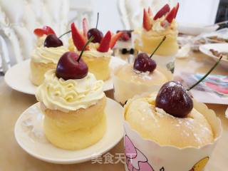 Obsessive-compulsive Disorder Gospel ~ Butter Cream Cupcakes (with Cream Frosting Method) recipe