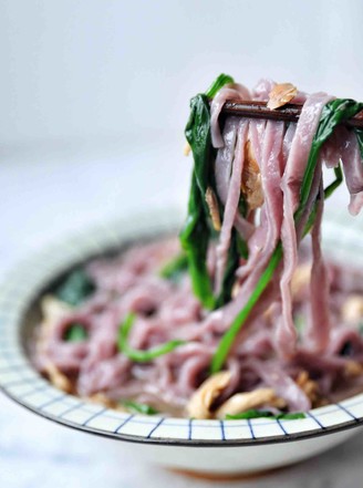 Purple Sweet Potato Spinach Noodles recipe
