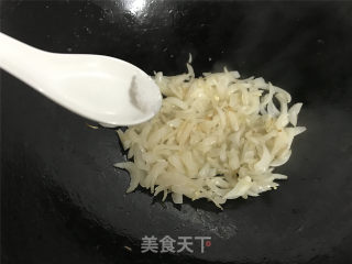 Scrambled Eggs with Onions recipe