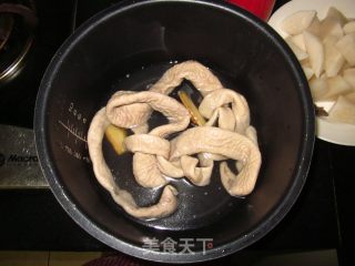 [boiled Donkey Intestines with Radish] Use The Simplest Ingredients to Make The Most Palatable Home-cooked Dishes recipe