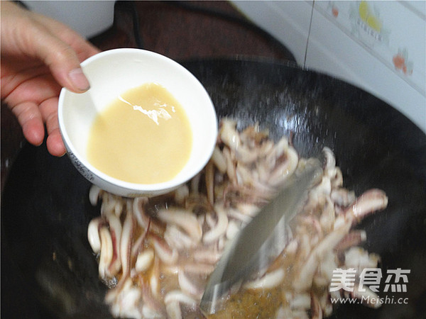 Fried Squid with Bitter Melon recipe