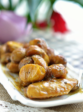 Braised Chicken Wings with Curry Chestnuts