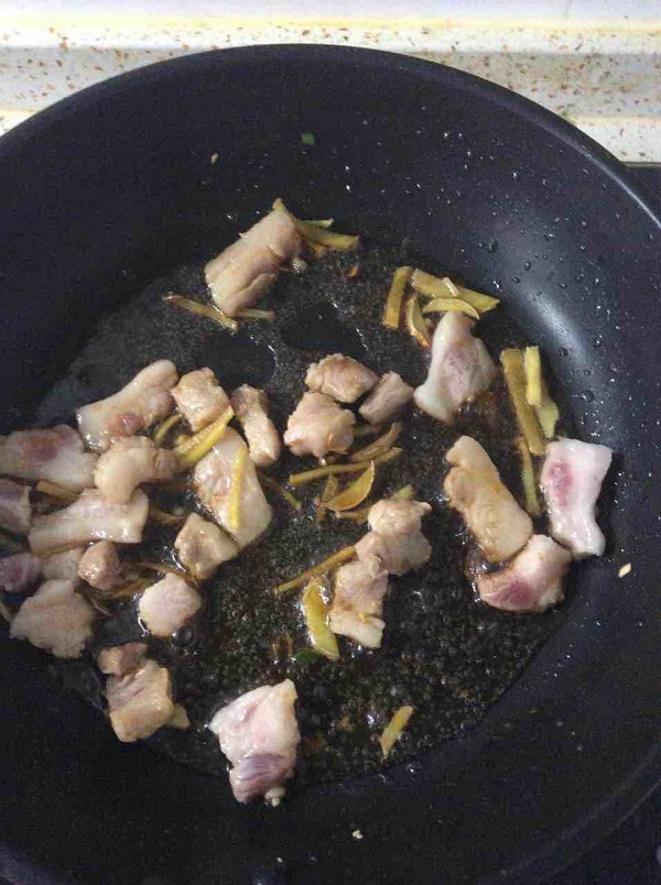 Stir-fried Pork with Garlic Moss recipe