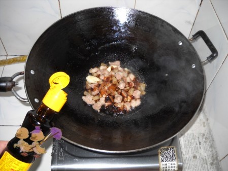 Thousands of Dried Bamboo Shoots and Winter Melon in Clay Pot recipe