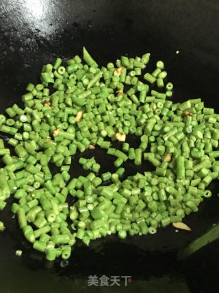 Stir-fried Minced Pork with Beans recipe