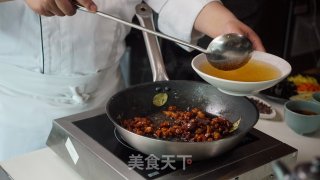 Chinese Kitchen: Hot and Sour Sea Cucumber Noodles recipe