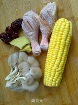 Nourishing Yin and Moisturizing Dryness-stewed Chicken Drumsticks with Corn and Mushroom recipe