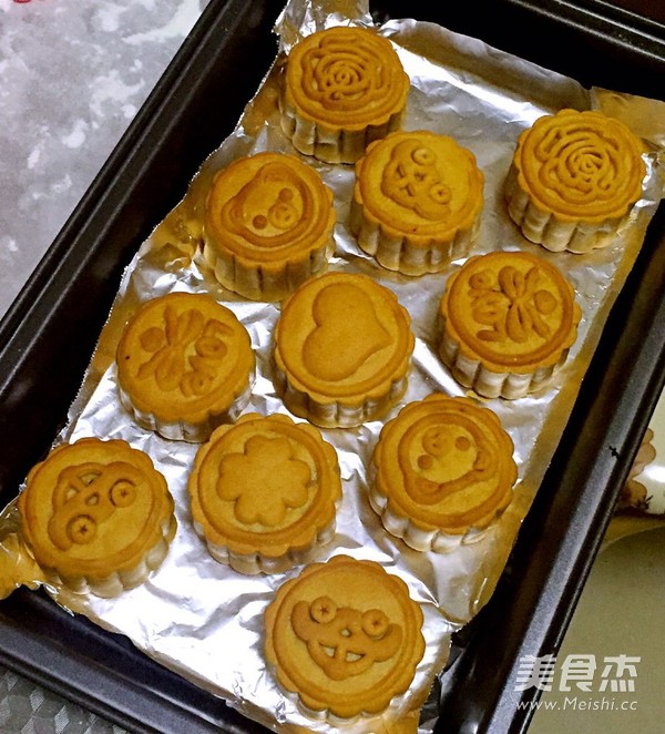 Five Kernel Moon Cakes recipe