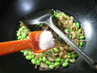 Fried Edamame with Bamboo Shoots and Dried Vegetables recipe