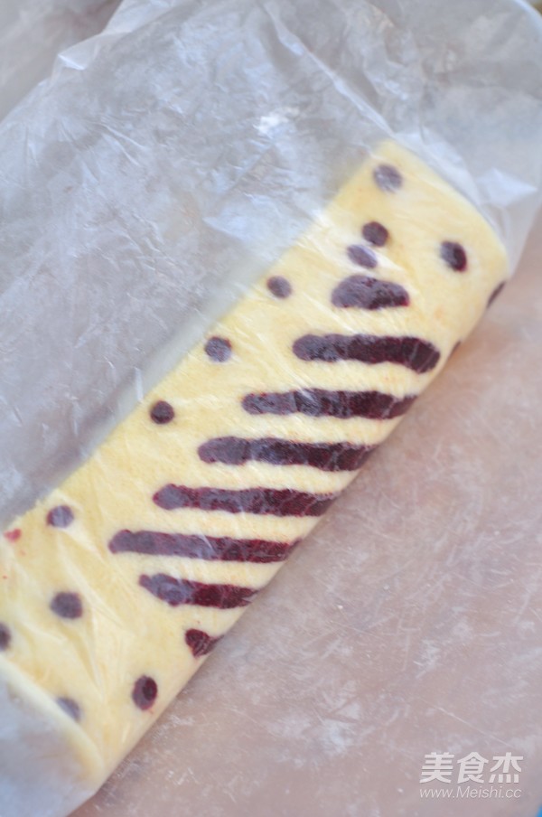 Striped Cake Roll recipe