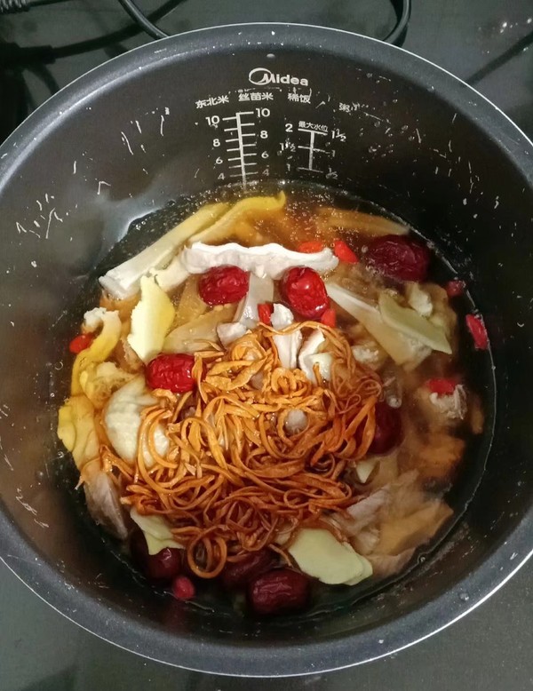 Cordyceps Flower Pork Belly Chicken Soup recipe