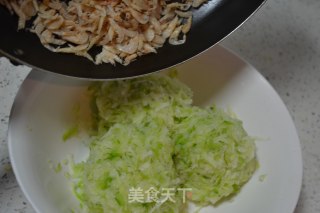 Radish and Sea Rice Buns recipe