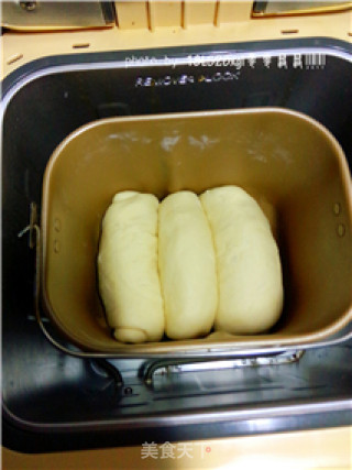 Bread Machine: Simple White Bread recipe