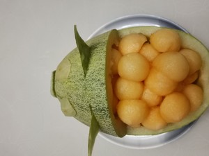 Cantaloupe on A Plate (piggy) recipe