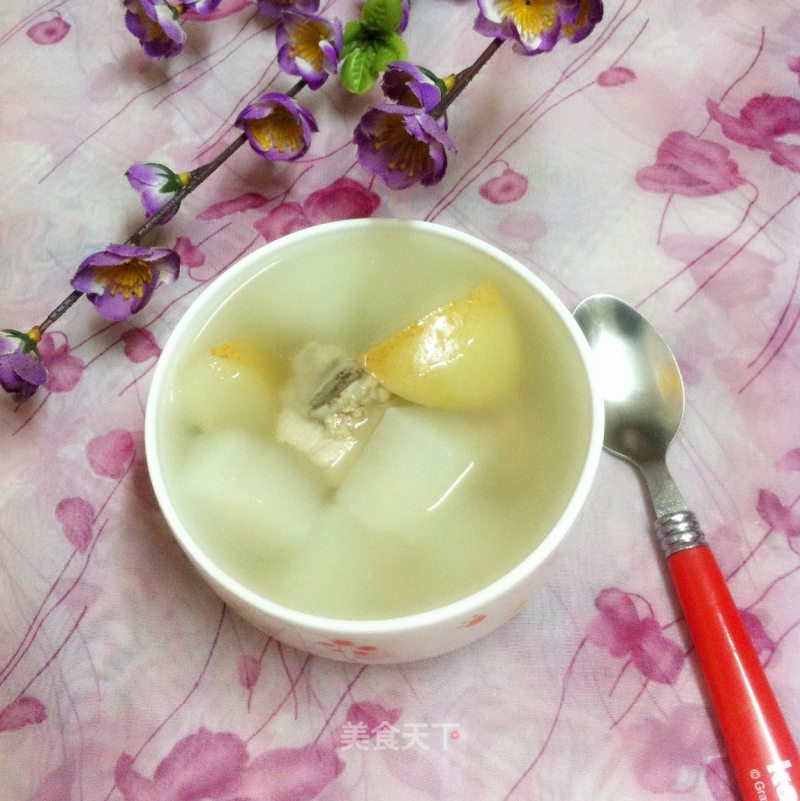 Autumn Health Preservation-white Radish and Snow Pear Soup recipe