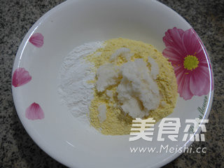 Osmanthus Cornmeal Glutinous Rice Cake recipe