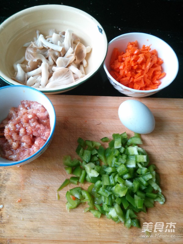 Fried Rice with Mushrooms and Shredded Pork recipe