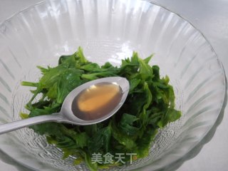 Tofu Mixed with Celery Leaves recipe