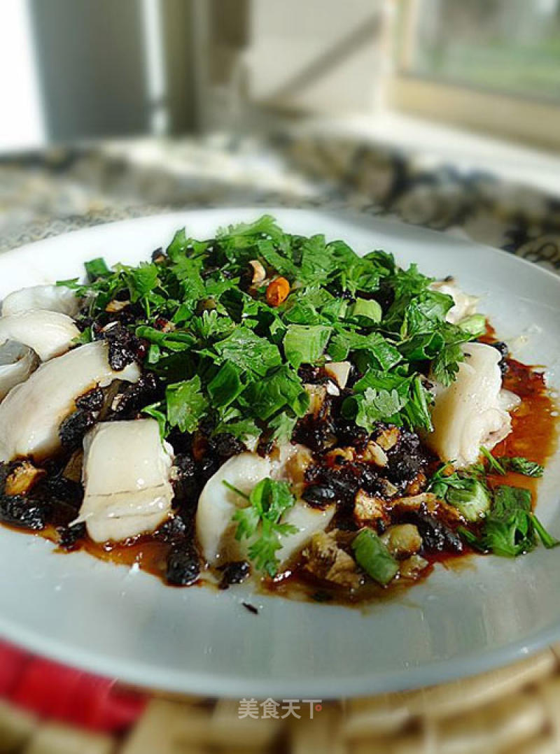 Steamed Moray with Garlic and Black Bean recipe