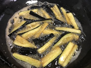 Appetizers and Meals! Super Simple Home-cooked Fish-flavored Eggplant Clay Pot recipe