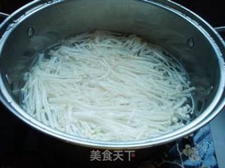 Enoki Mushroom with Scallion Oil recipe
