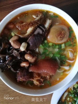 Hand-made Lo Noodles recipe