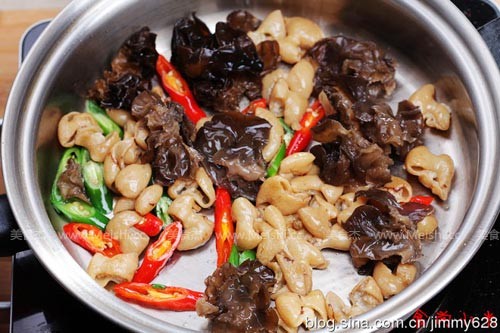 Fatty Sausage with Fungus recipe