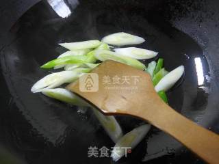 Stir-fried Dried Tofu with Green Onions recipe
