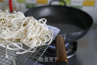 Soy Sauce Noodles with Lotus Root recipe