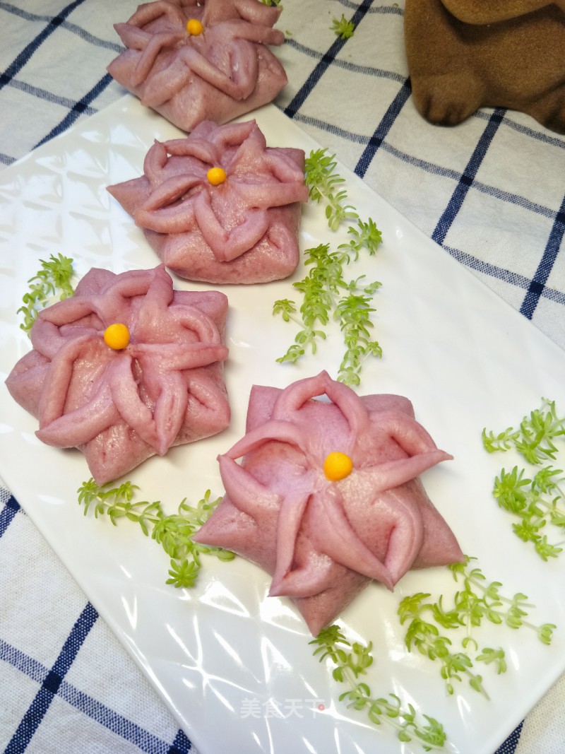 Purple Sweet Potato Sakura Bean Paste Bun recipe