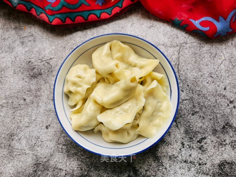 Sophora Japonica Pork Dumplings recipe