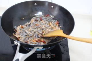 Stir-fried River Prawns with Leek recipe