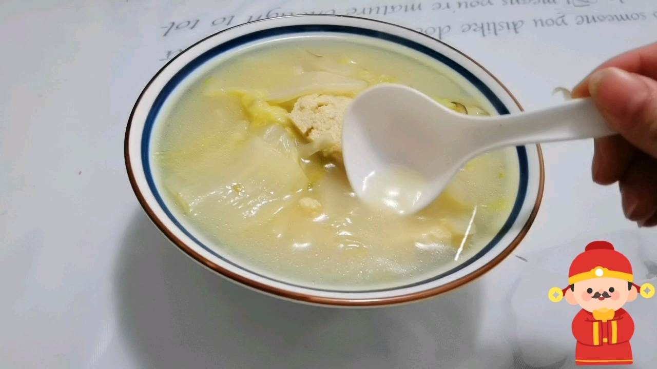 Frozen Tofu Stewed with White Cabbage in Broth