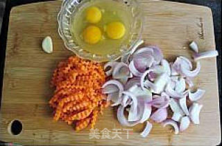 Scrambled Eggs with Onions and Carrots recipe